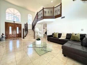 Spacious and Luxurious 4bd 3br House Pool Tub BBQ Private